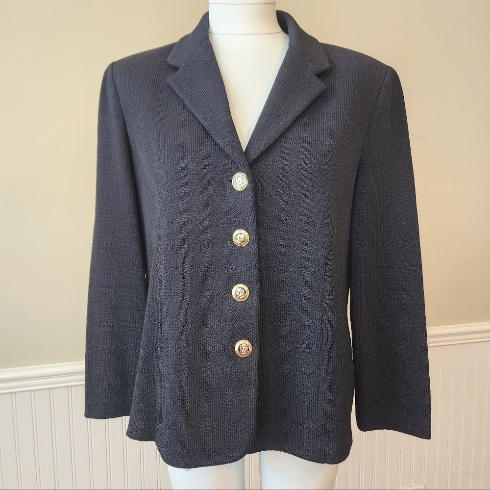 Women's Classic Black Blazer